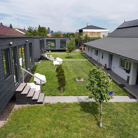 Tîrgu Secuiesc Pixel - Tiny Campus 빌라 외부 사진